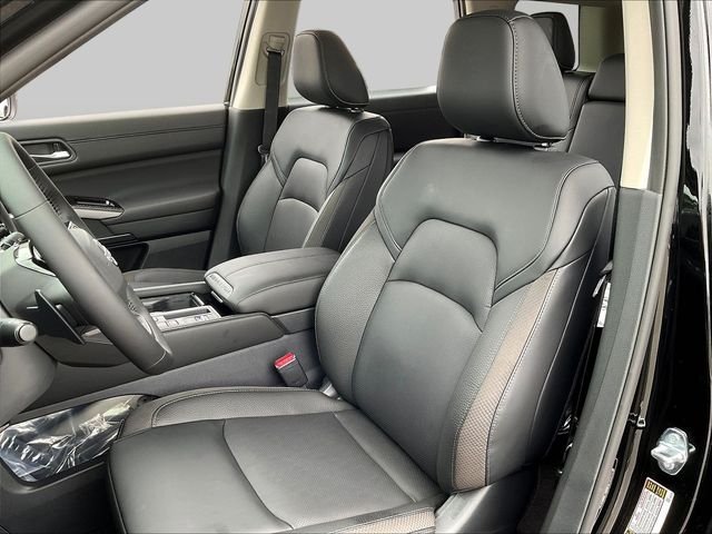 New 2026 Super Black Nissan SL image 9