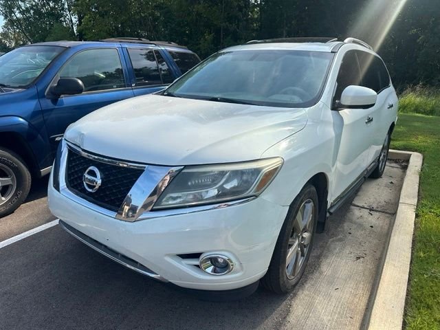 Used 2014 Nissan Pathfinder Platinum with VIN 5N1AR2MM3EC652552 for sale in Southaven, MS