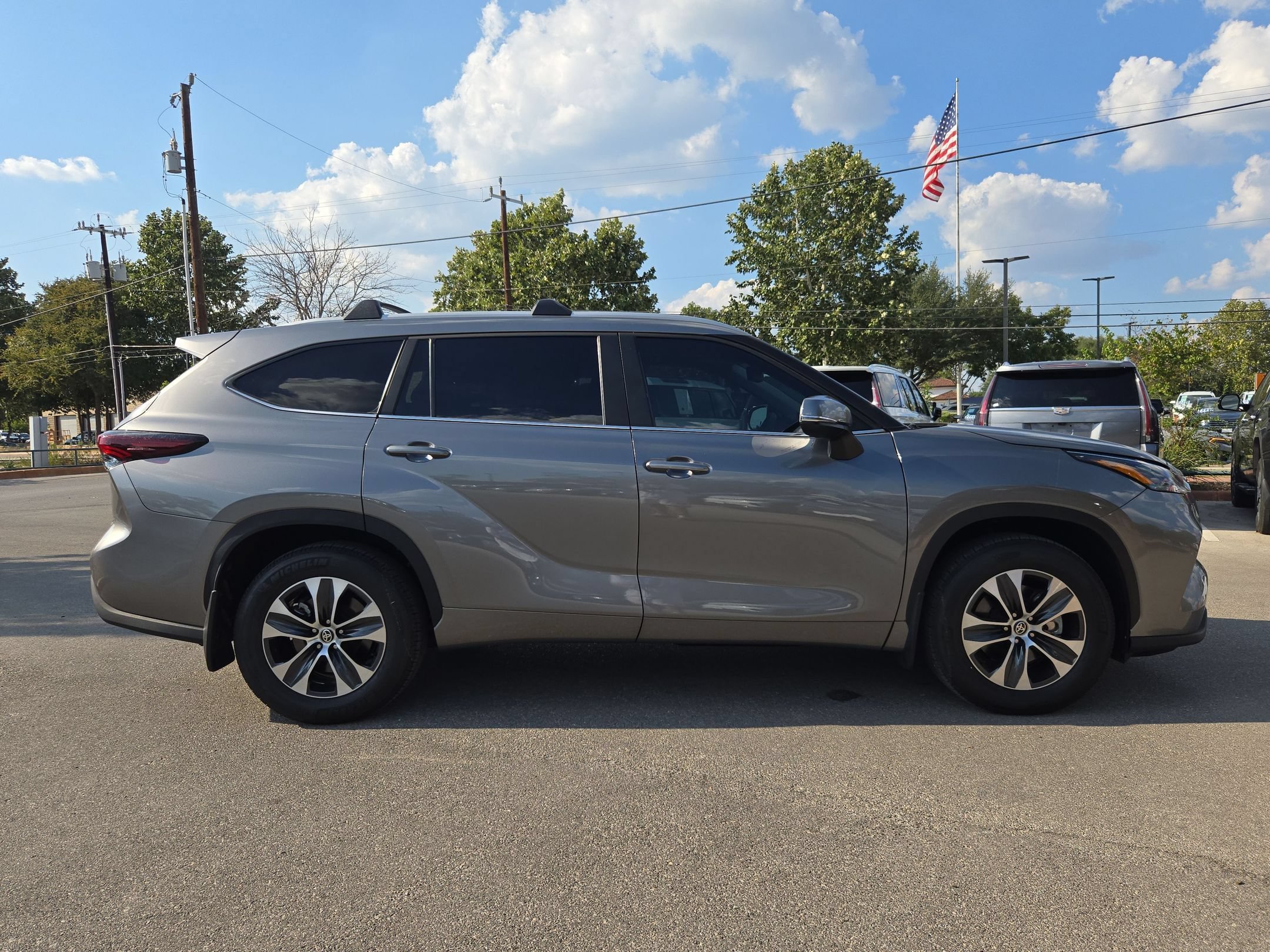 Used 2026 Heavy Metal Toyota XLE image 2