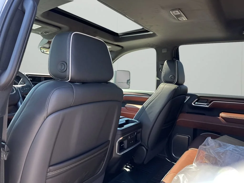 New 2026 Summit White GMC Denali Ultimate DRW image 24