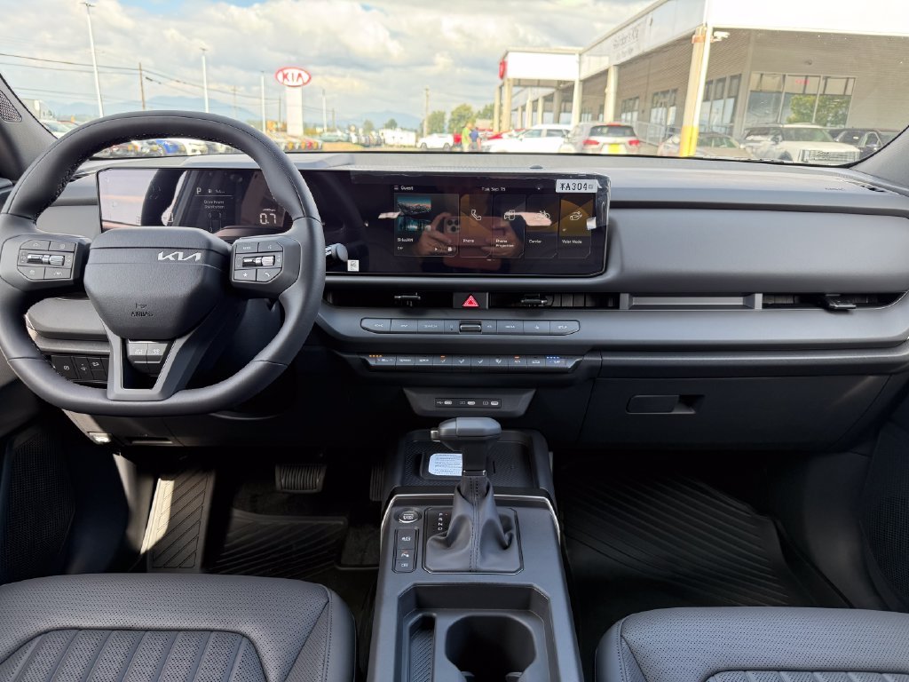 New 2027 Iceberg Green Kia X-Line S image 22