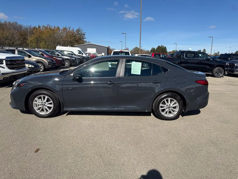 Used 2025  Toyota LE image 15