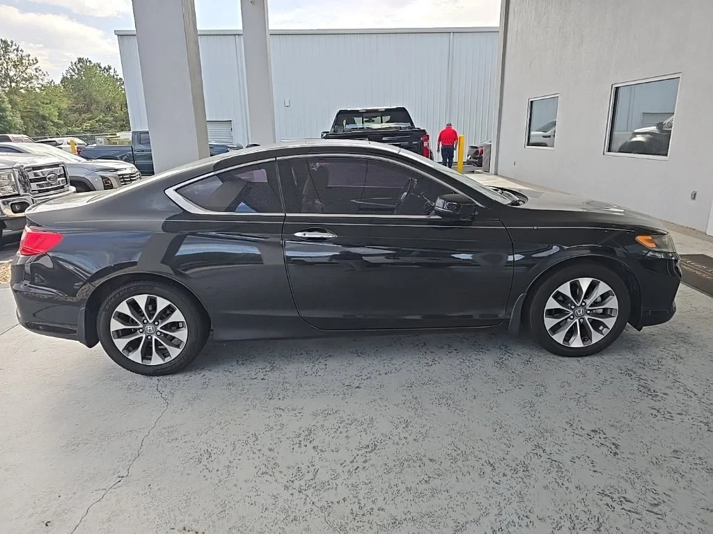Used 2015  Honda EX-L image 6