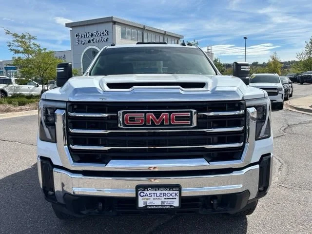 Certified Used 2026 Summit White GMC SLE image 9