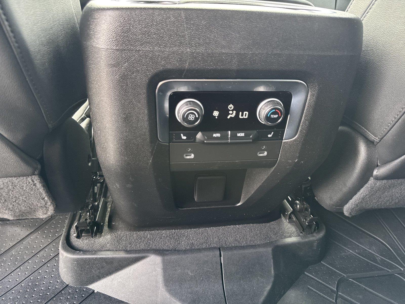 Used 2022 SUMMIT WHITE Chevrolet Z71 image 32