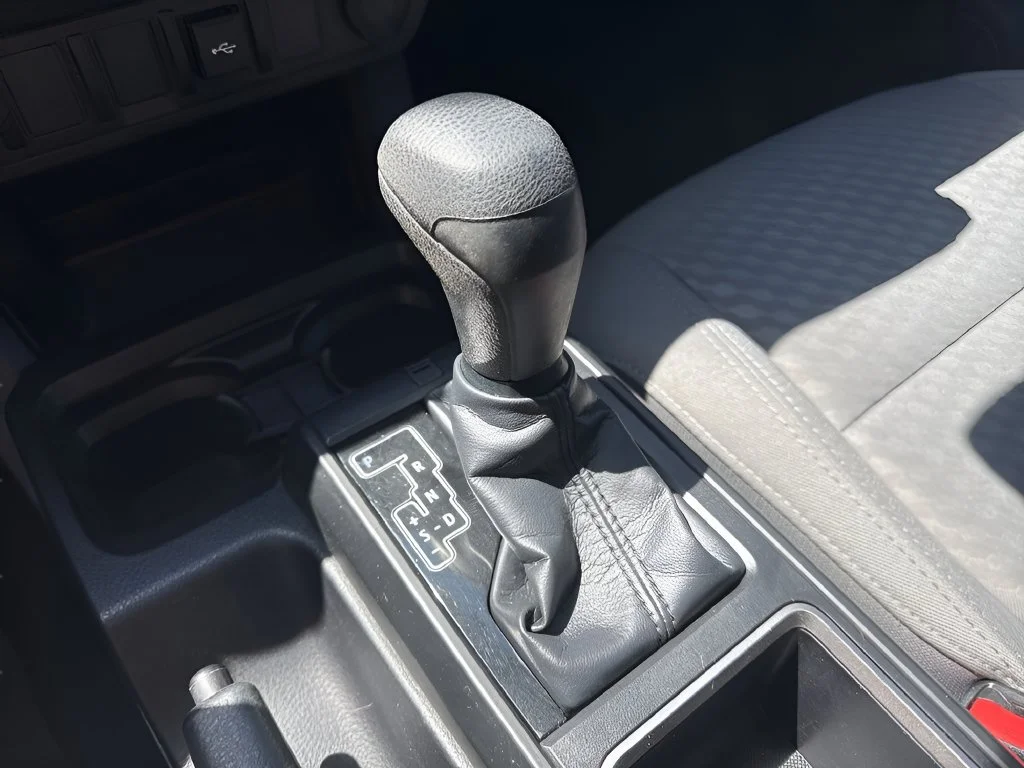 Used 2023  Toyota SR image 17