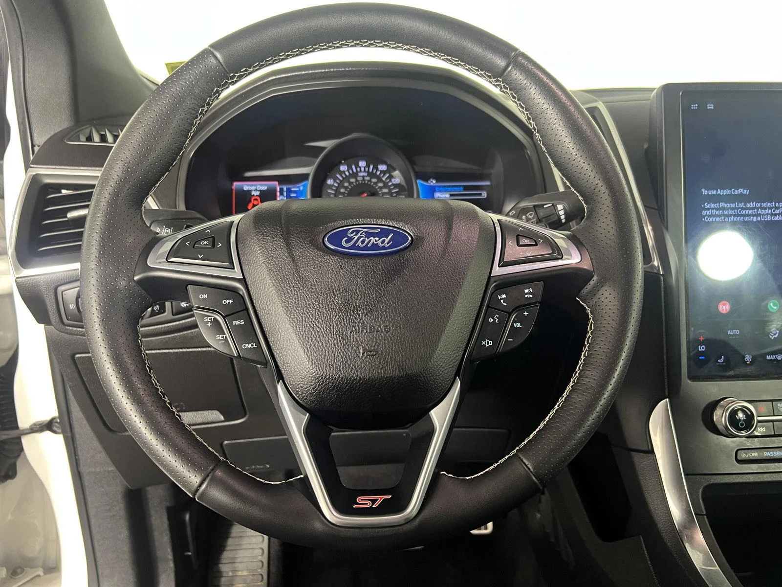 Used 2023 Wh Ford ST image 4