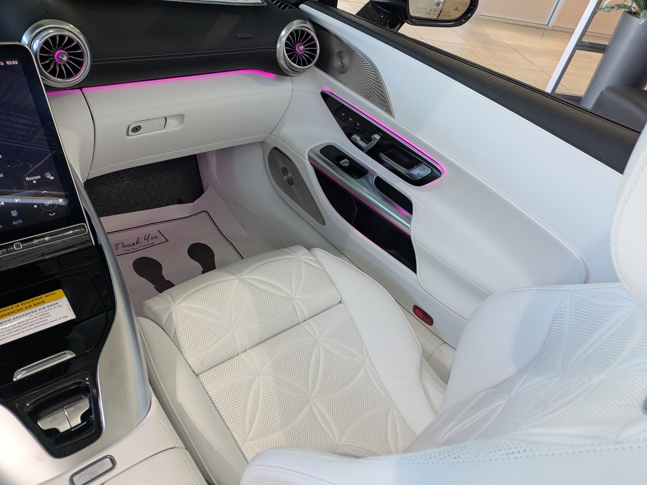 New 2026 MANUFAKTUR moonlight white magno (White Ambiance) Mercedes-Benz Maybach SL 680 Monogram Series image 52