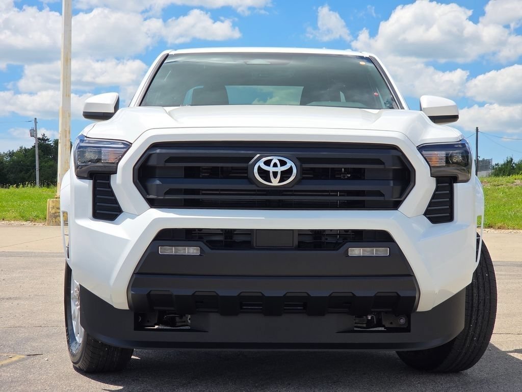 New 2026 Ice Cap Toyota SR5 image 3