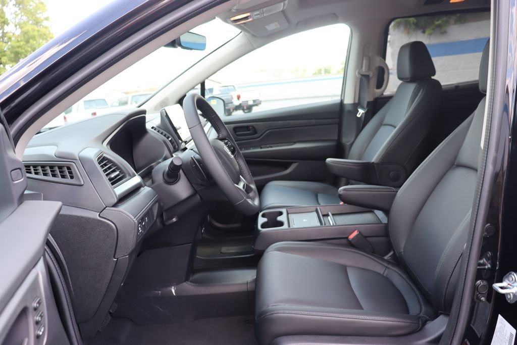 Used 2026 Crystal Black Pearl Honda EX-L image 29