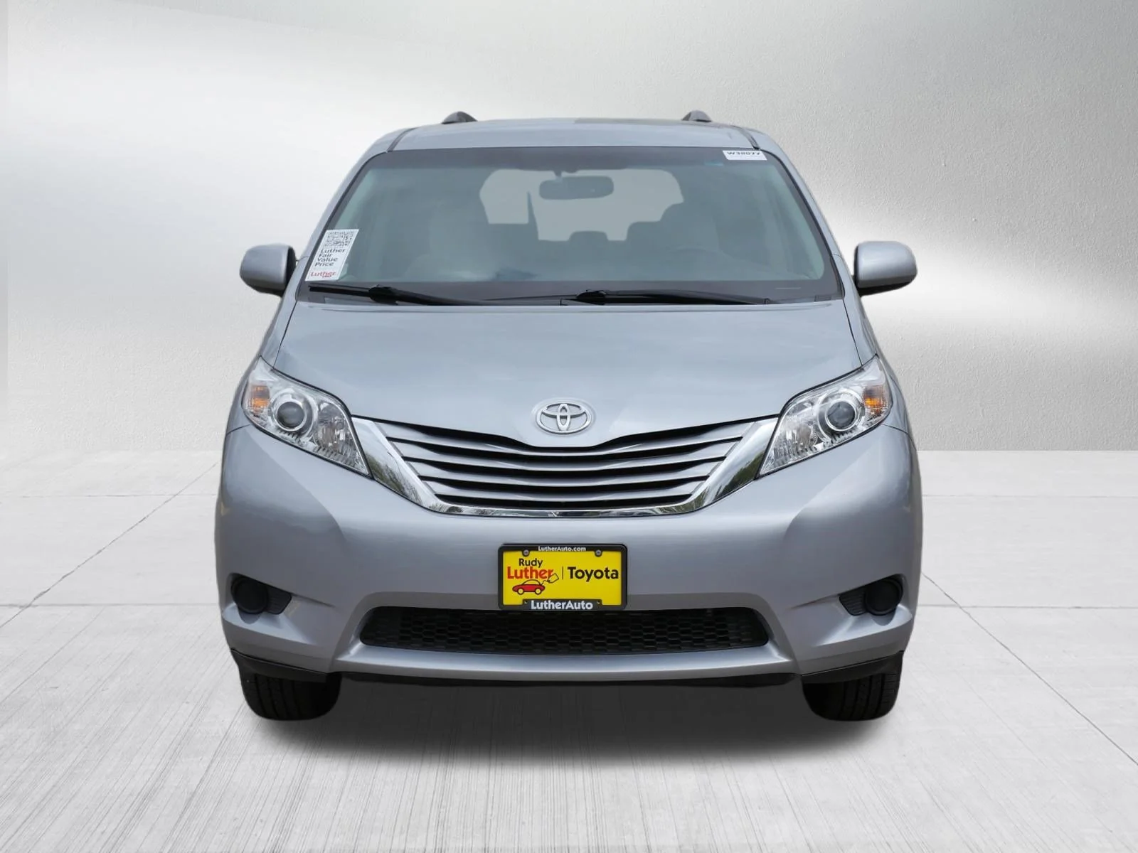Used 2015 Toyota Sienna LE with VIN 5TDKK3DC0FS631894 for sale in Golden Valley, Minnesota