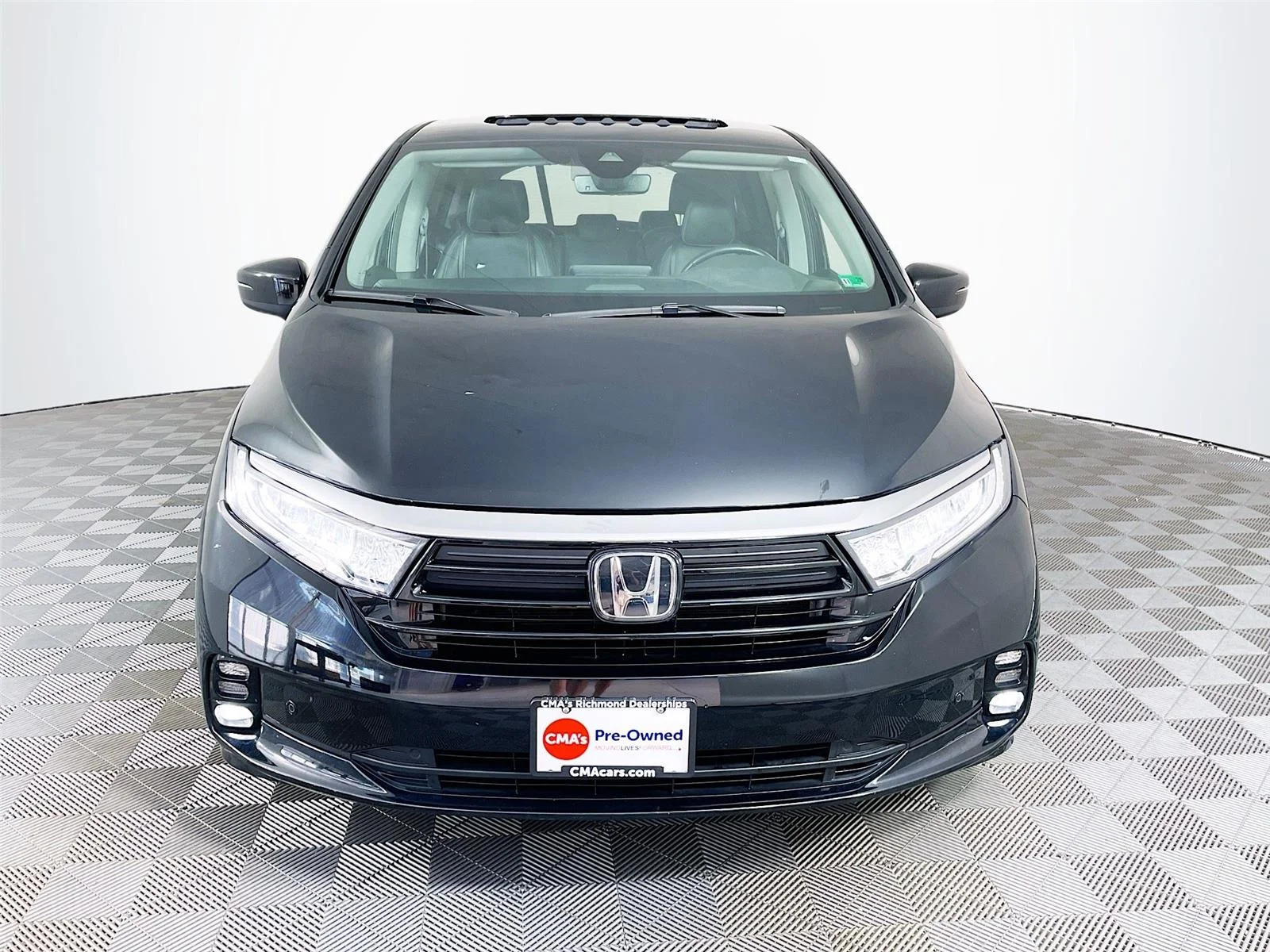 Certified Used 2024 Crystal Black Pearl Honda Touring image 2