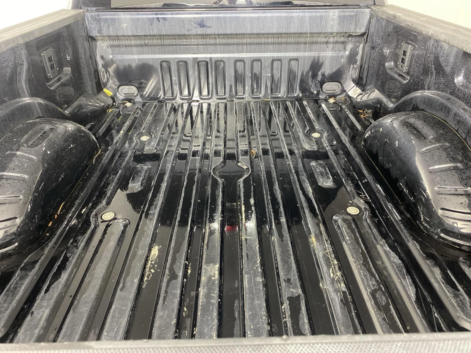 Used 2024 Agate Black Ford LARIAT image 40