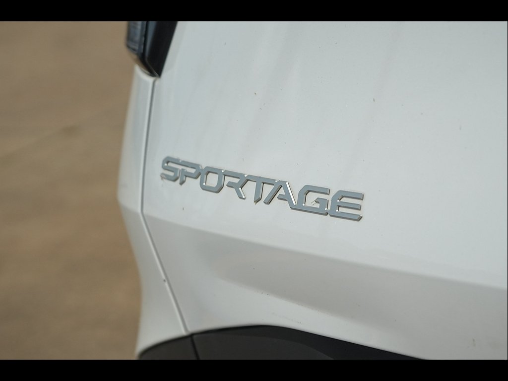 Used 2024 Glacial White Pearl Kia EX image 7