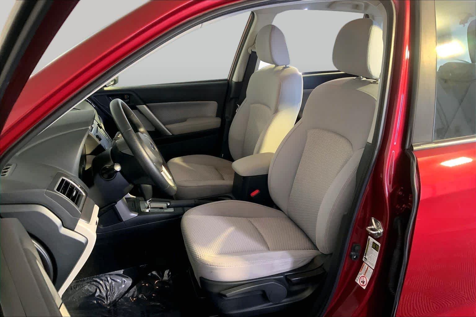 Used 2018 Venetian Red Pearl Subaru  image 9