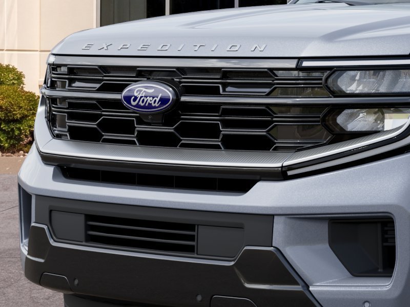 New 2027 Glacier Gray Metallic Tri-Coat Ford Platinum image 17