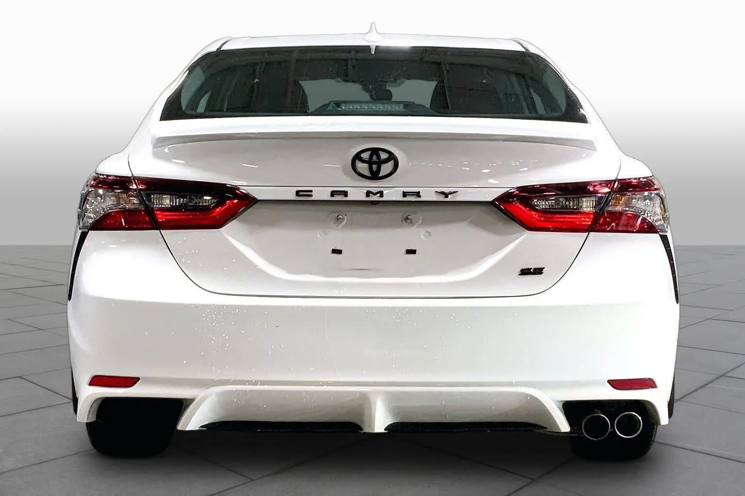 Used 2024 Ice Cap Toyota SE image 5