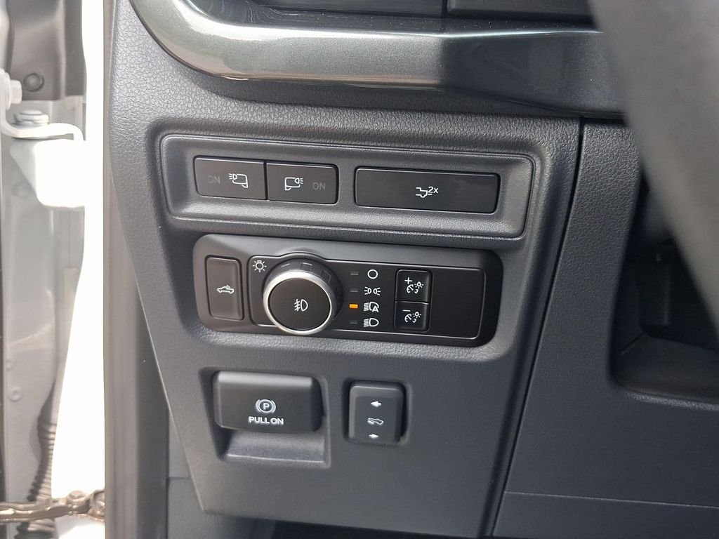 Certified Used 2023 White Ford XLT image 14