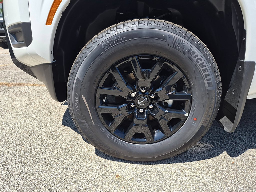 New 2026 Glacier White Nissan Crew Cab SV image 17