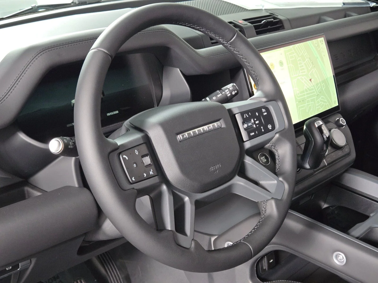 New 2026 Carpathian Grey Land Rover X-Dynamic SE image 24