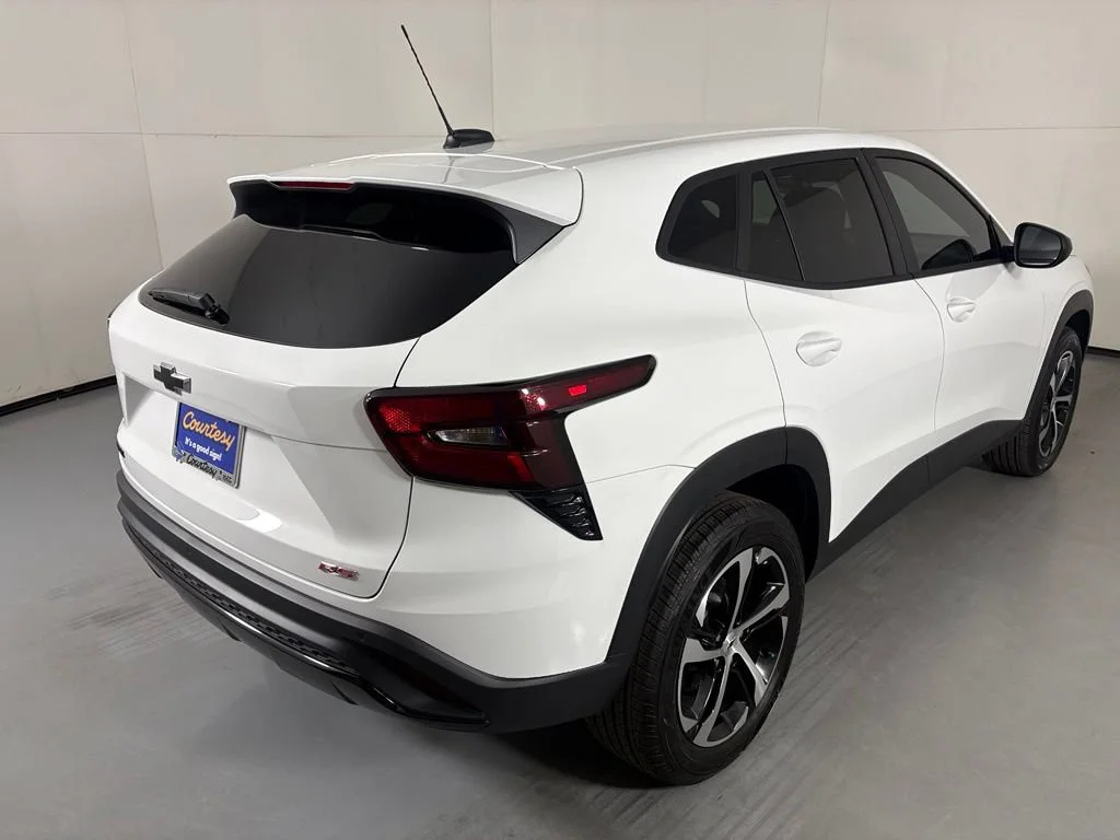 2026 Chevrolet Trax RS - Photo 10