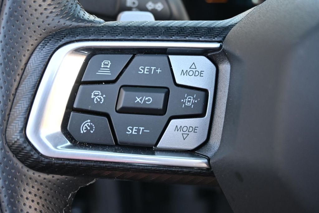 Used 2025 Shadow Black Ford GT Premium image 29