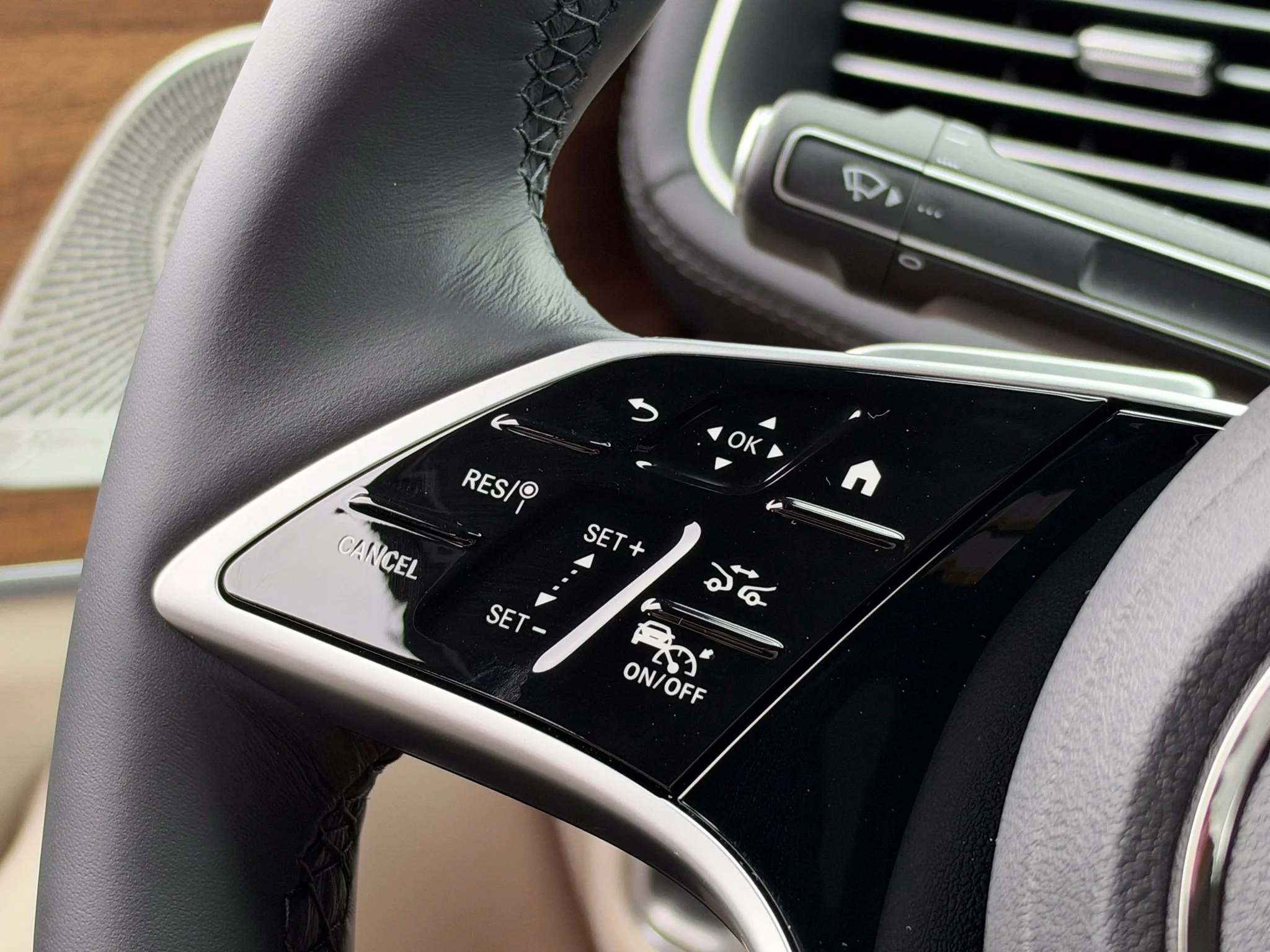 Used 2026  Mercedes-Benz GLE 450 Coupe image 29