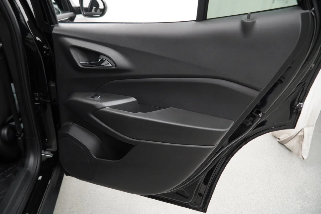 New 2026 Mosaic Black Metallic Chevrolet 1RS image 33