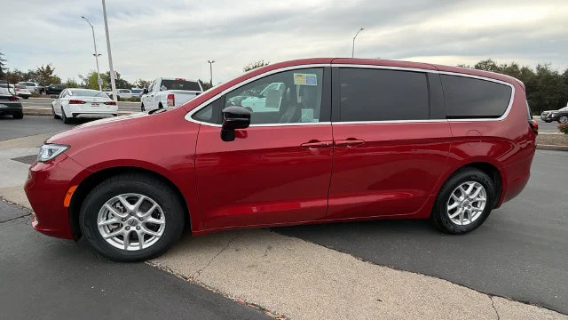 Used 2025 Red Chrysler Select image 7