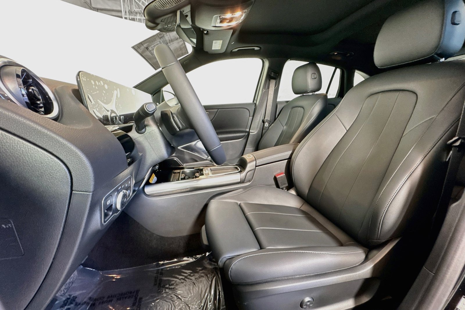 New 2026 Night Black Mercedes-Benz GLA 250 image 18