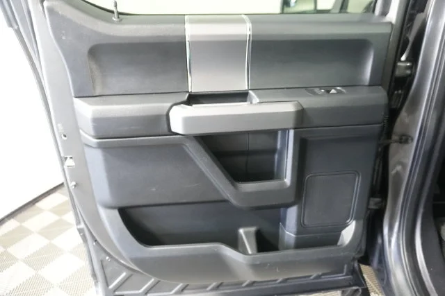 Used 2017 Magnetic Metallic Ford XLT image 34