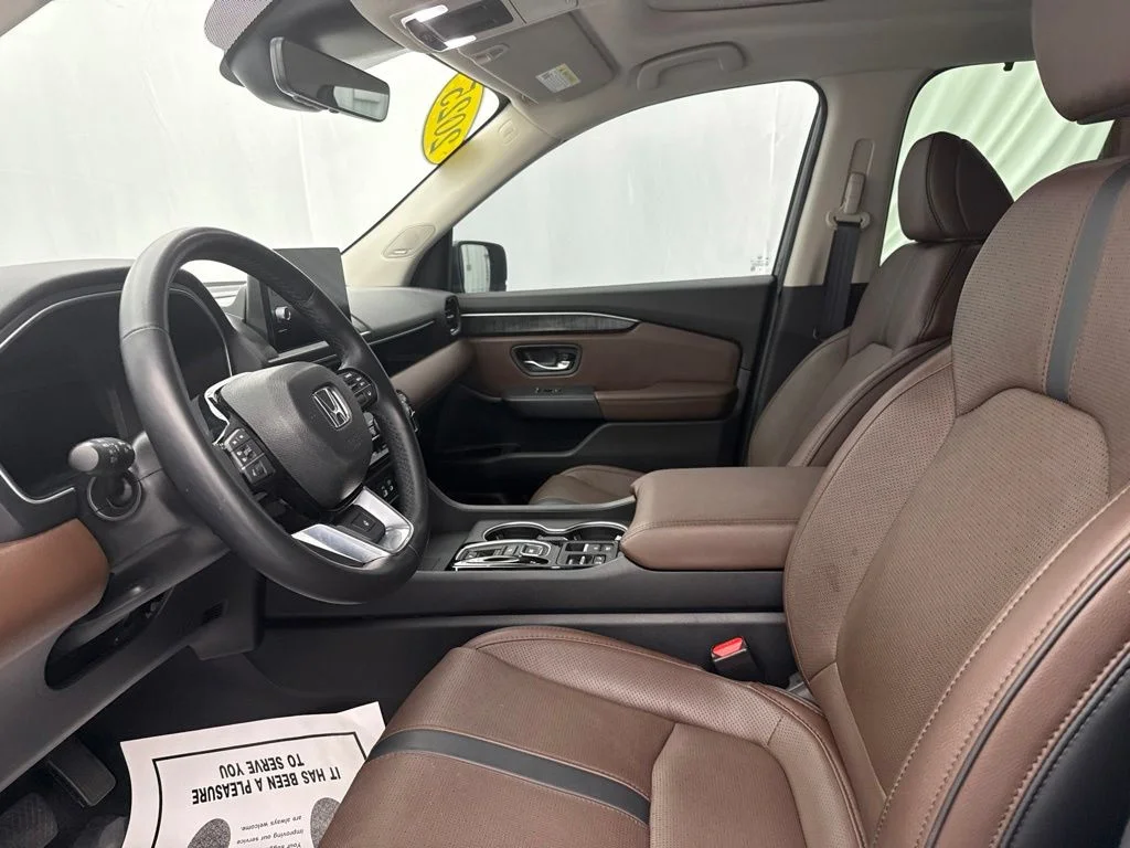 Used 2025 Gray Honda Elite image 18