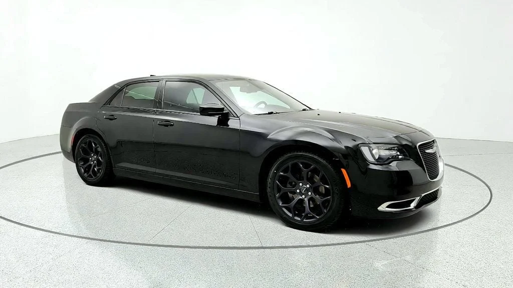 Used 2020 Gloss Black Chrysler Touring RWD w/ Sport Appearance Package image 3