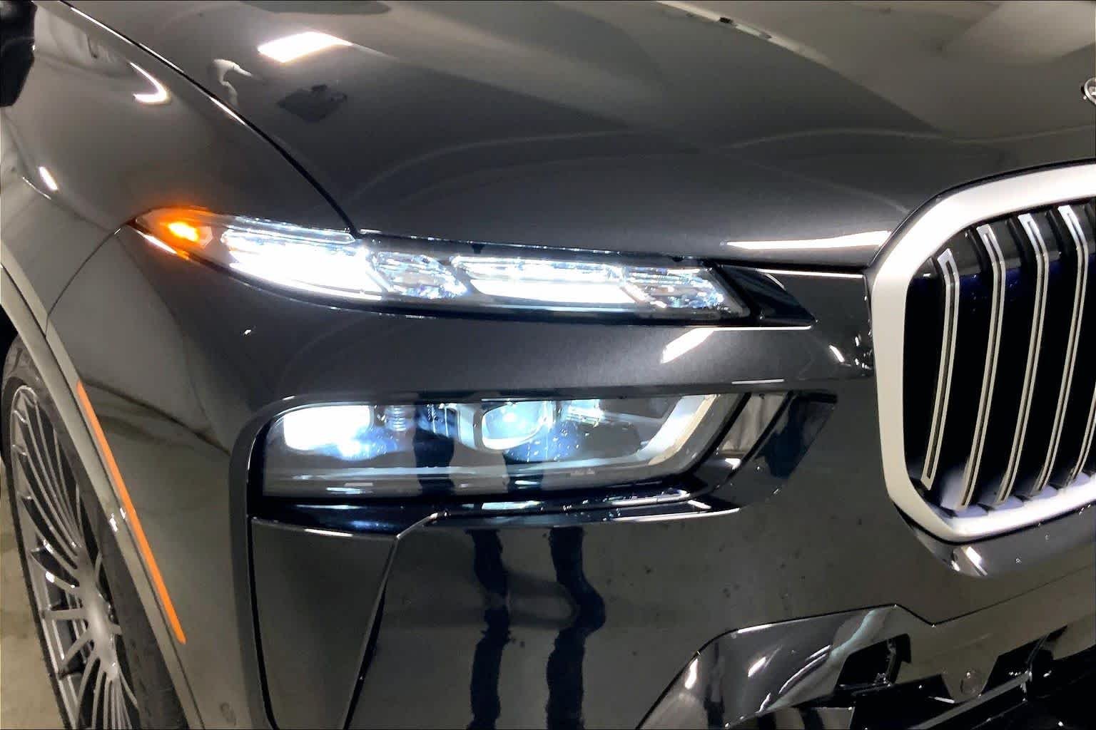 New 2026 Black Sapphire Metallic BMW ALPINA XB7 image 13