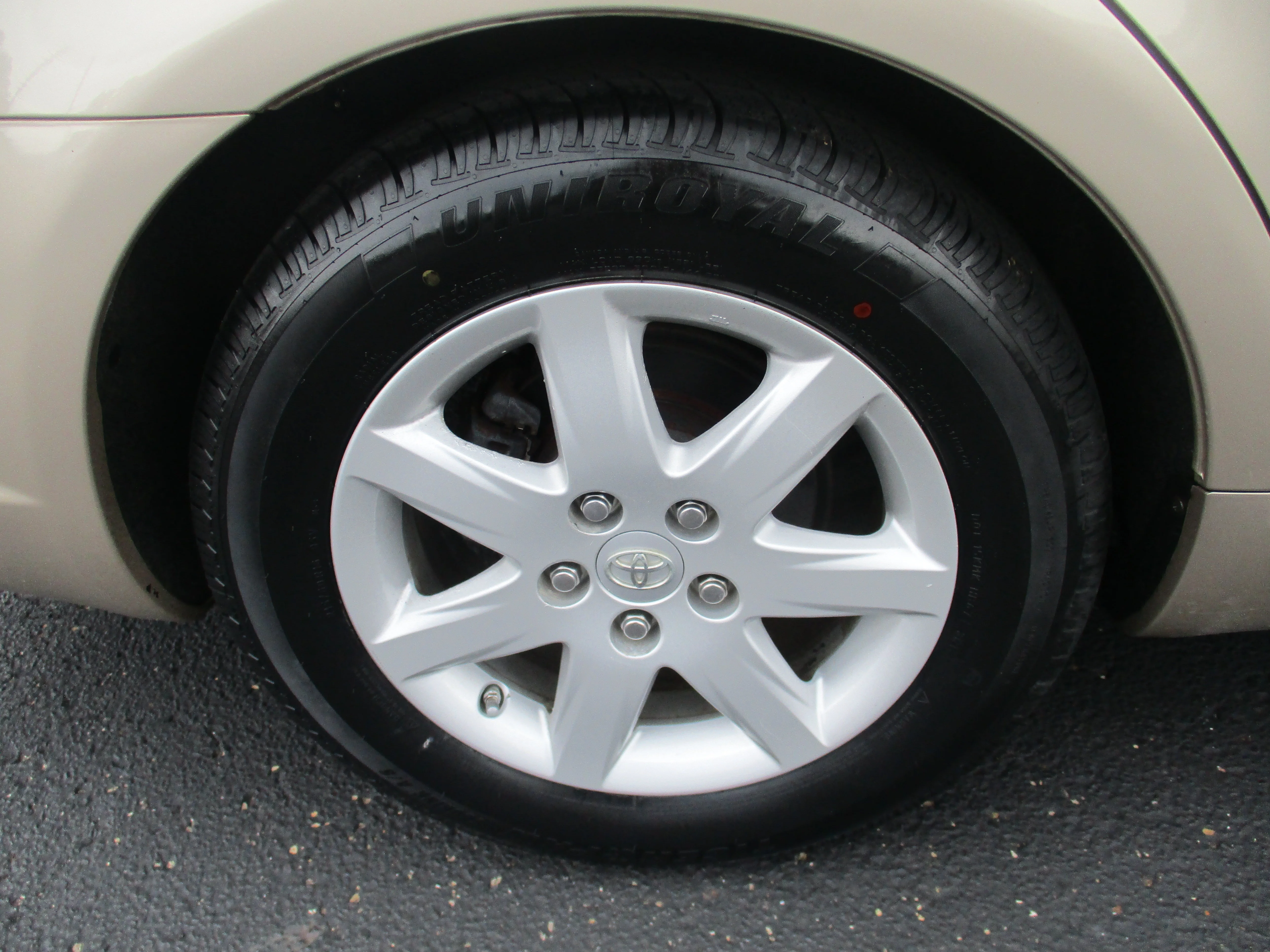 Used 2007 Beige Toyota  image 44