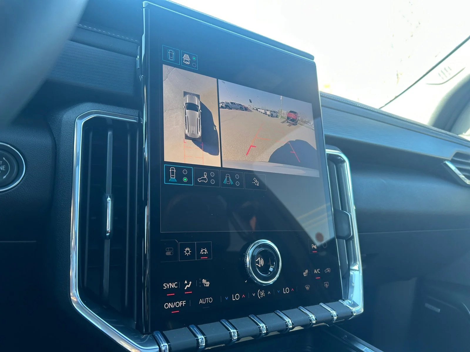 New 2026 Summit White GMC Elevation AWD image 28