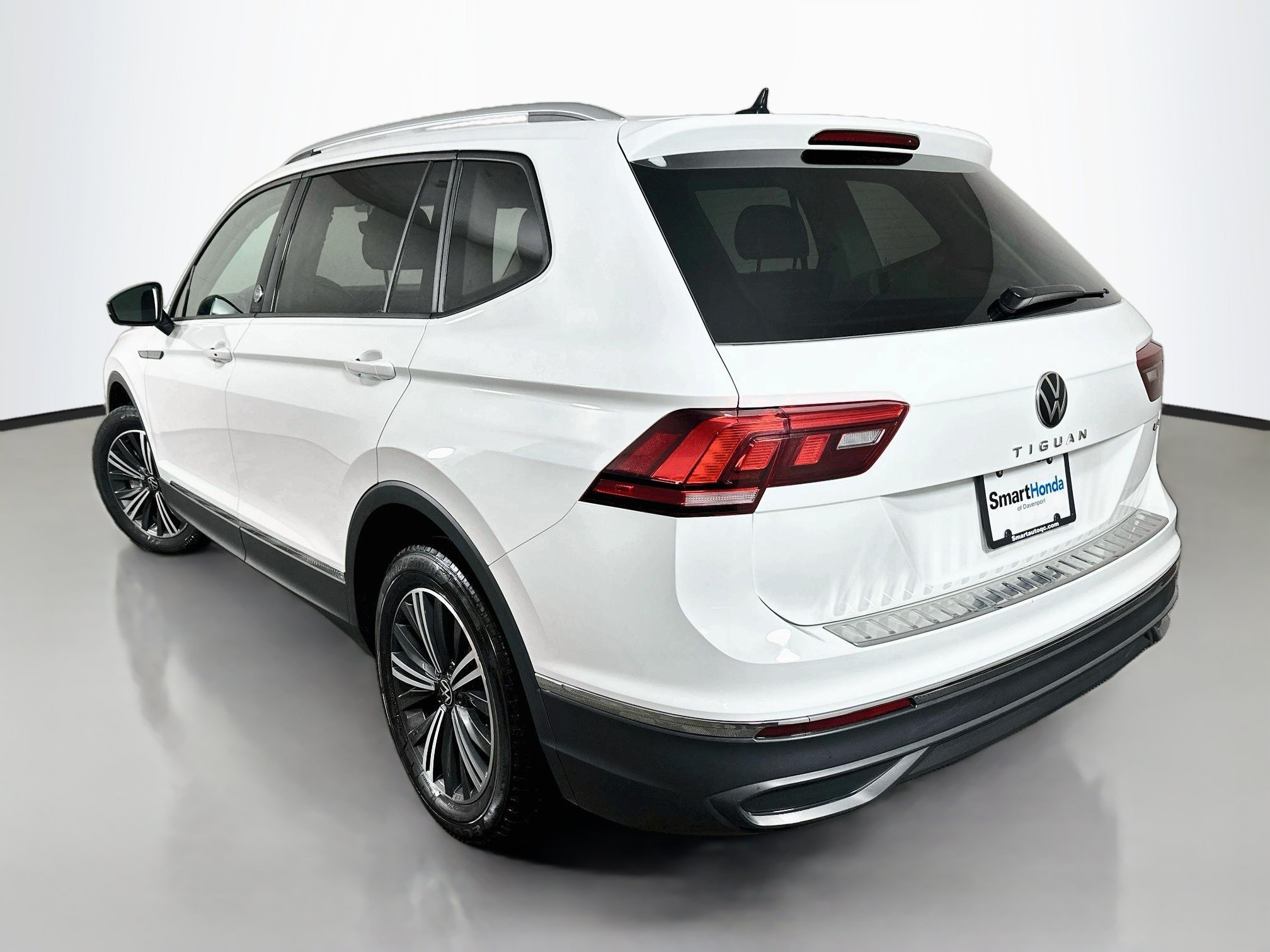 Used 2024 White Volkswagen Wolfsburg Edition image 6