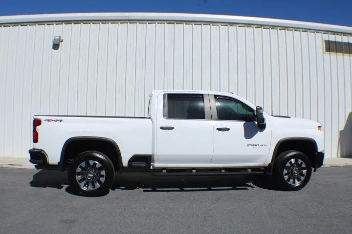 Certified Used 2021 SUMMIT WHITE Chevrolet Custom image 2