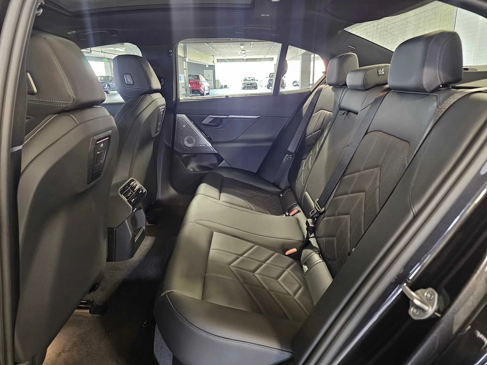 New 2027 Dark Graphite Metallic BMW xDrive image 25