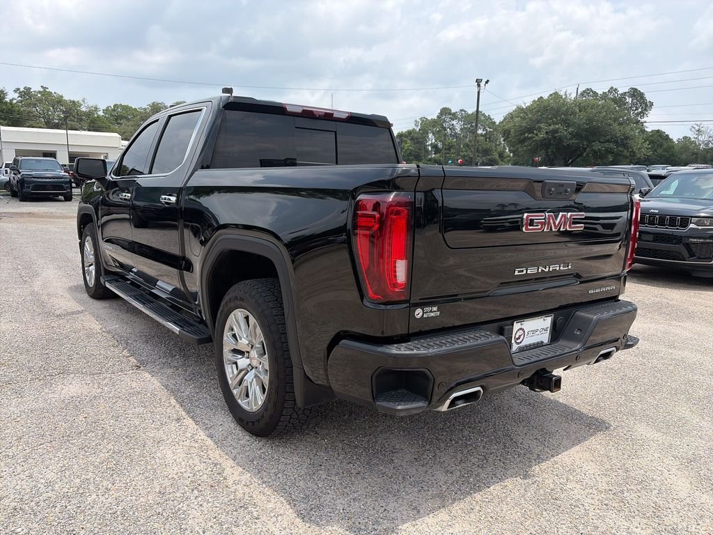 Used 2024 Black GMC Denali image 4