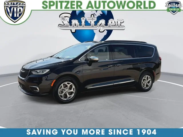 Used 2023 Black Chrysler Limited image 5