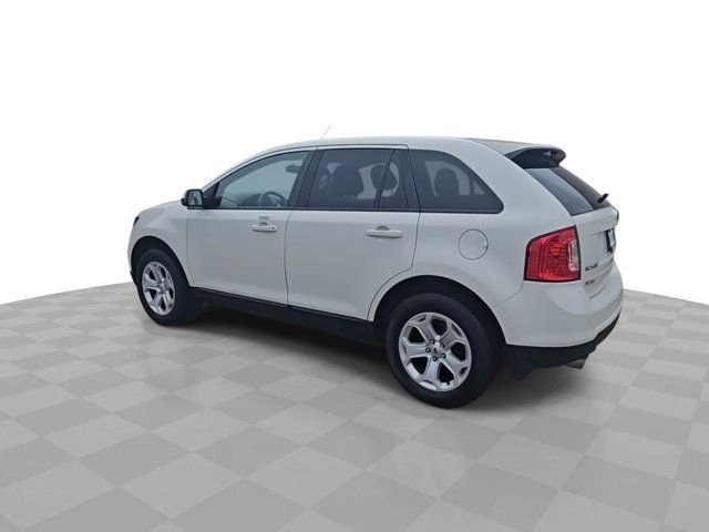 Used 2013 White Ford SEL image 6