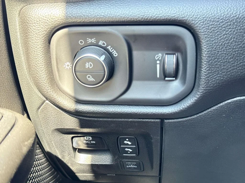 2025 RAM 1500 Big Horn/Lone Star - Photo 19