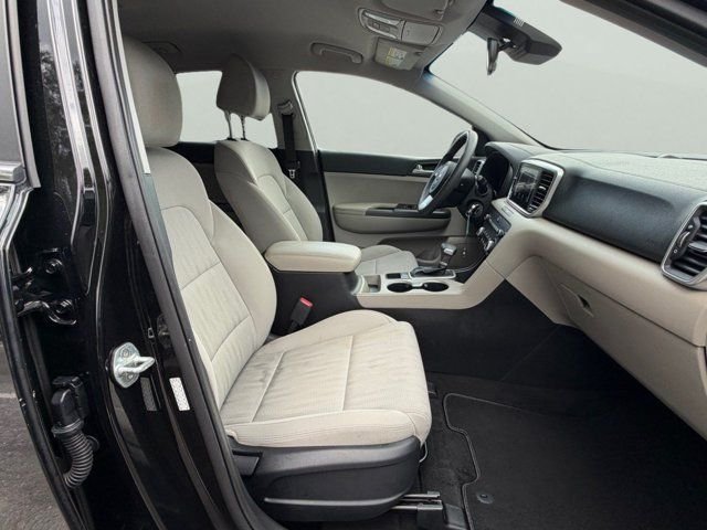 Used 2022 Red Kia LX image 17