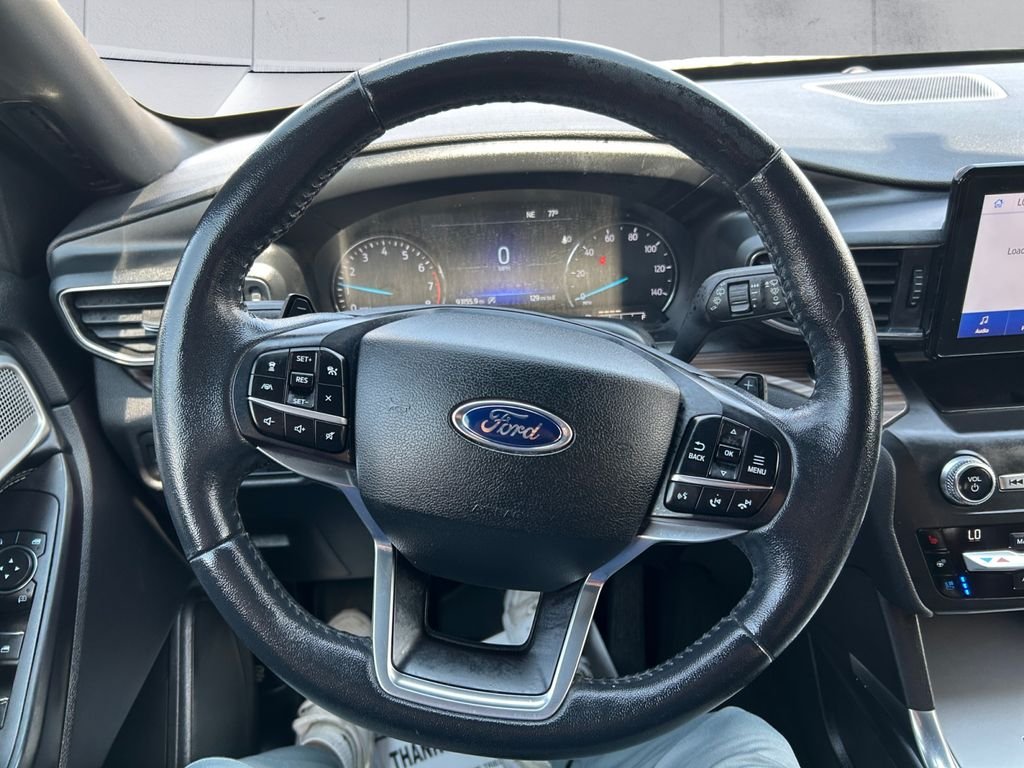Used 2020 Green Ford Limited image 9