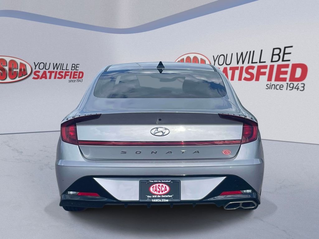 Certified Used 2023 Silver Hyundai SEL image 7