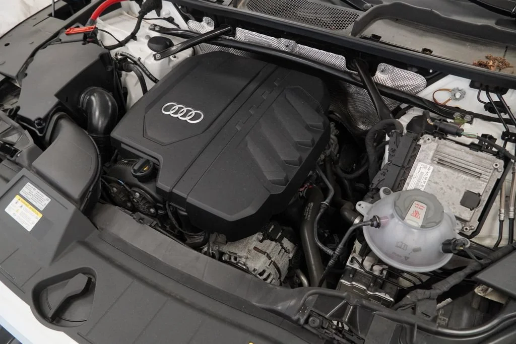 Used 2023 White Audi Premium 40 TFSI quattro S tronic image 43