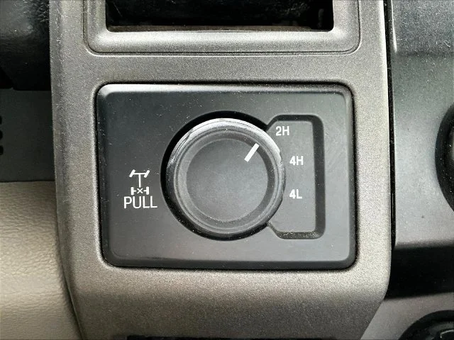 Used 2022 White Ford XL image 18