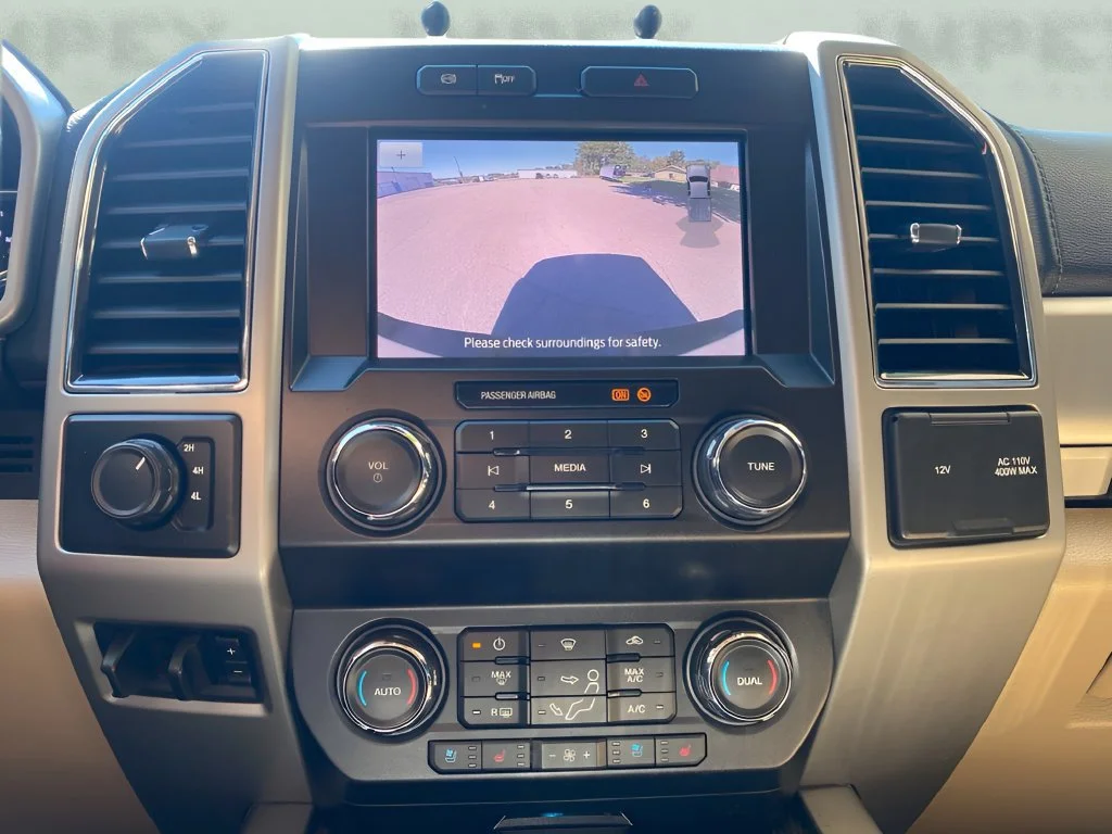 Used 2021 White Ford XL image 32
