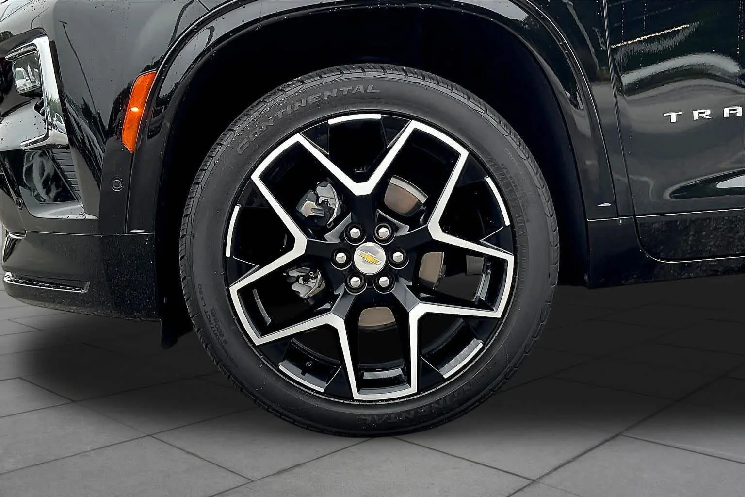 Used 2025 Mosaic Black Metallic Chevrolet FWD High Country image 21